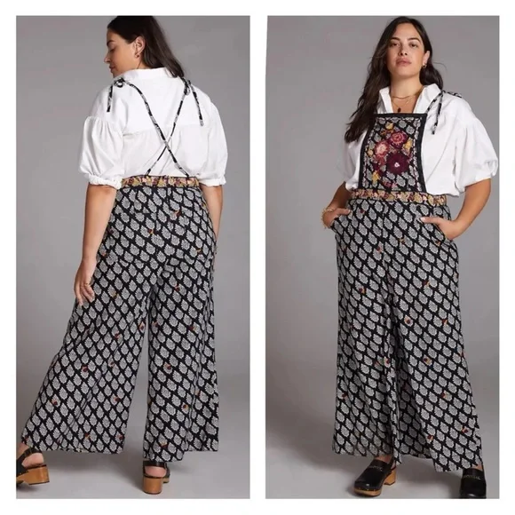 NWT ANTHRO Black Floral Embroidered Wide Leg Apron Jumpsuit Overalls Size 10 - Picture 3 of 16